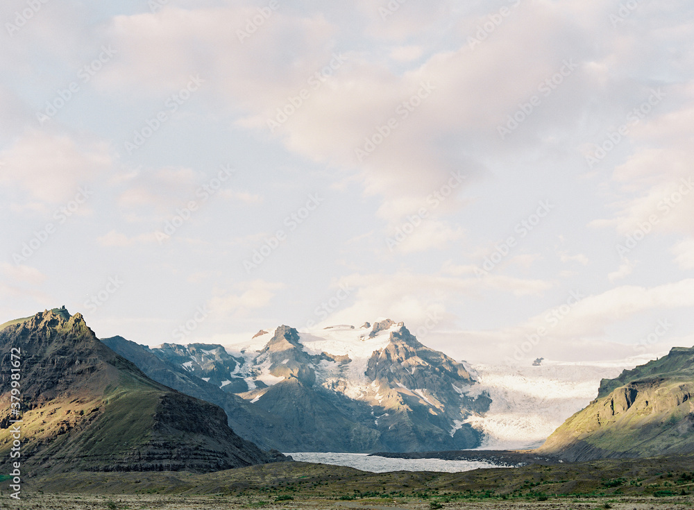 Icelandic Couple Adventure Icelandic Couple Adventure