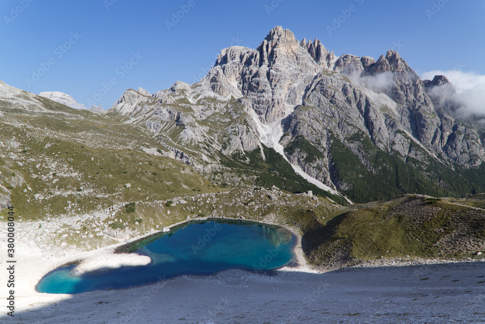 Obraz premium The Three Peaks natural park in the italian dolomites