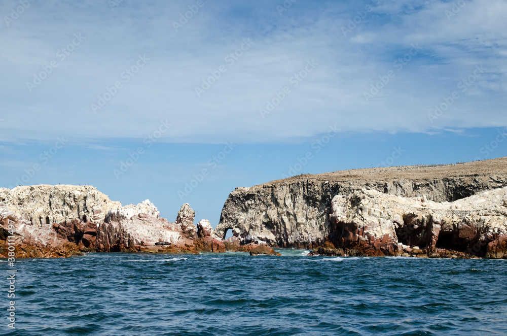 Rocky island lost in the ocean Rocky island lost in the ocean
