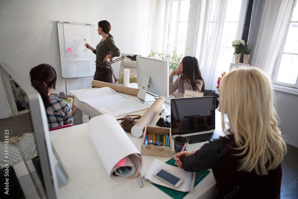 Businesswomen in a Meeting Businesswomen in a Meeting