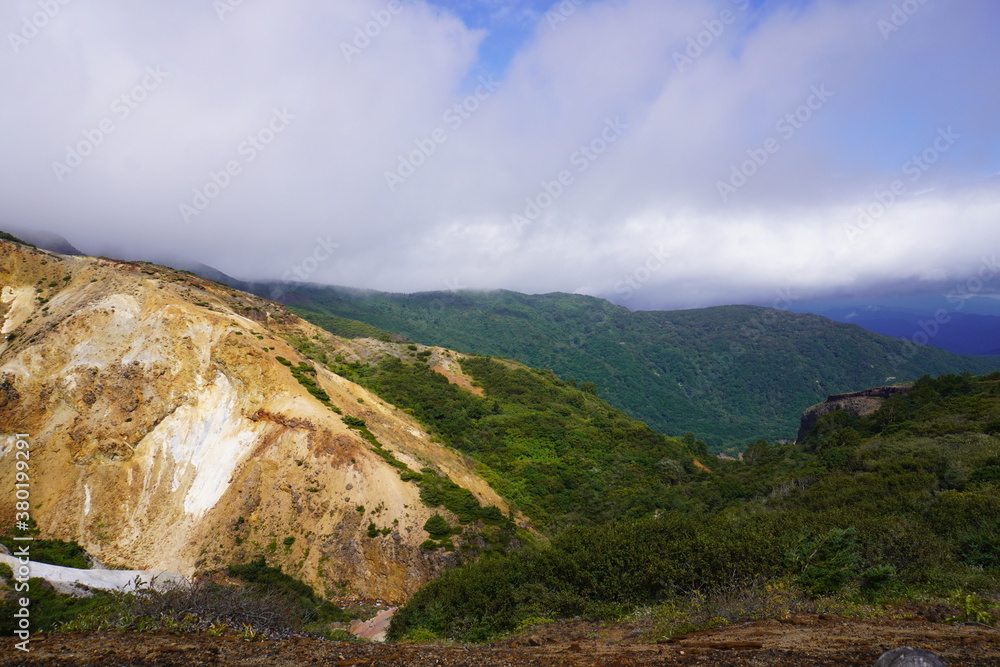 蔵王エコーライン展望台から見る、夏の山と火山の景色/The landscape of Zao mountain and volcano in summer