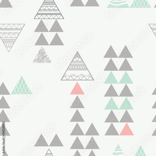 Seamless triangles design