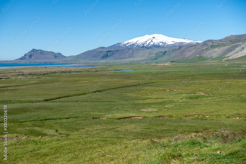 Obraz premium Beautiful Icelandic Landscape. Wonderful image of amazing nature landscape. Iceland Europe