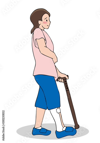 短下肢装具を付けて杖歩行する女性