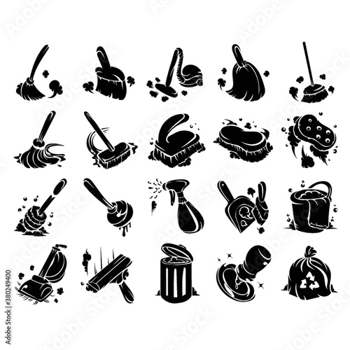 Set of cleaning tools