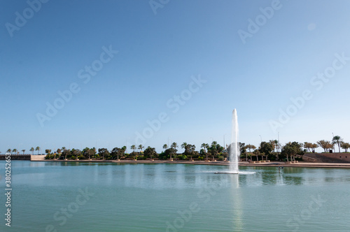 Parc de la Mar, artificial lake with water fontain