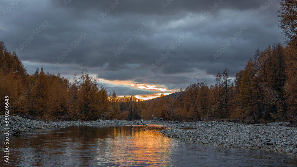 Fototapeta premium landscape with lake and mountains