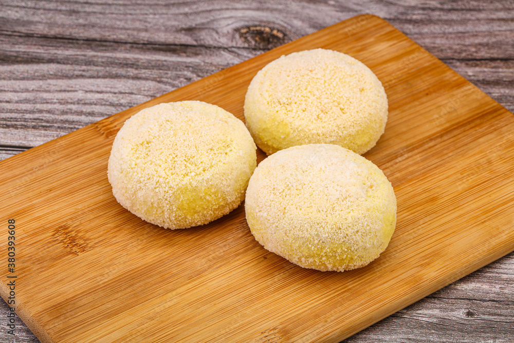 Raw potato zrazy for cooking Raw potato zrazy for cooking