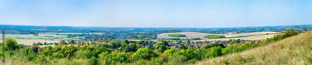 Dunstable Downs in the Chiltern Hills Dunstable Downs in the Chiltern Hills