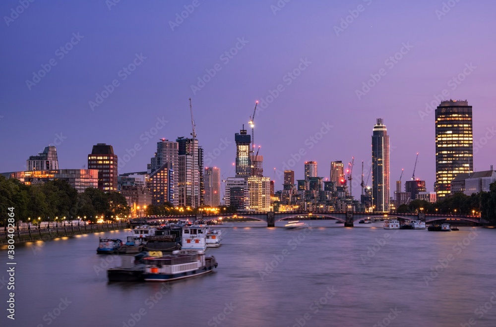 Fototapeta premium Night view from Westminster Bridge