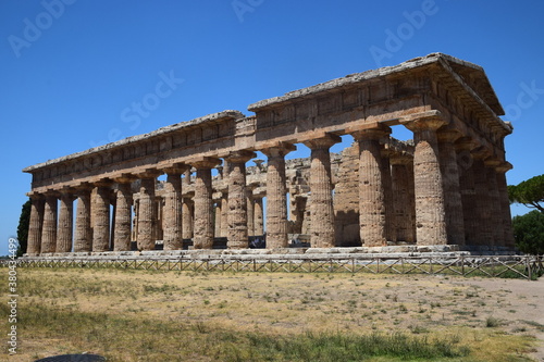 Paestum - Il tempio di Nettuno (Tempio di Poseidone)