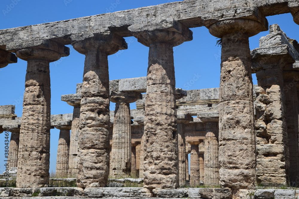 Paestum - Il tempio di Hera (Basilica)