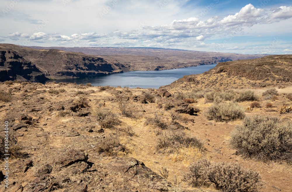 Scenic overlook of the Columbia River at ginkgo petrified forest state park in Washington state Scenic overlook of the Columbia River at ginkgo petrified forest state park in Washington state