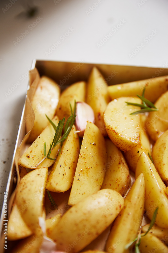 Preparing roast potatoes
