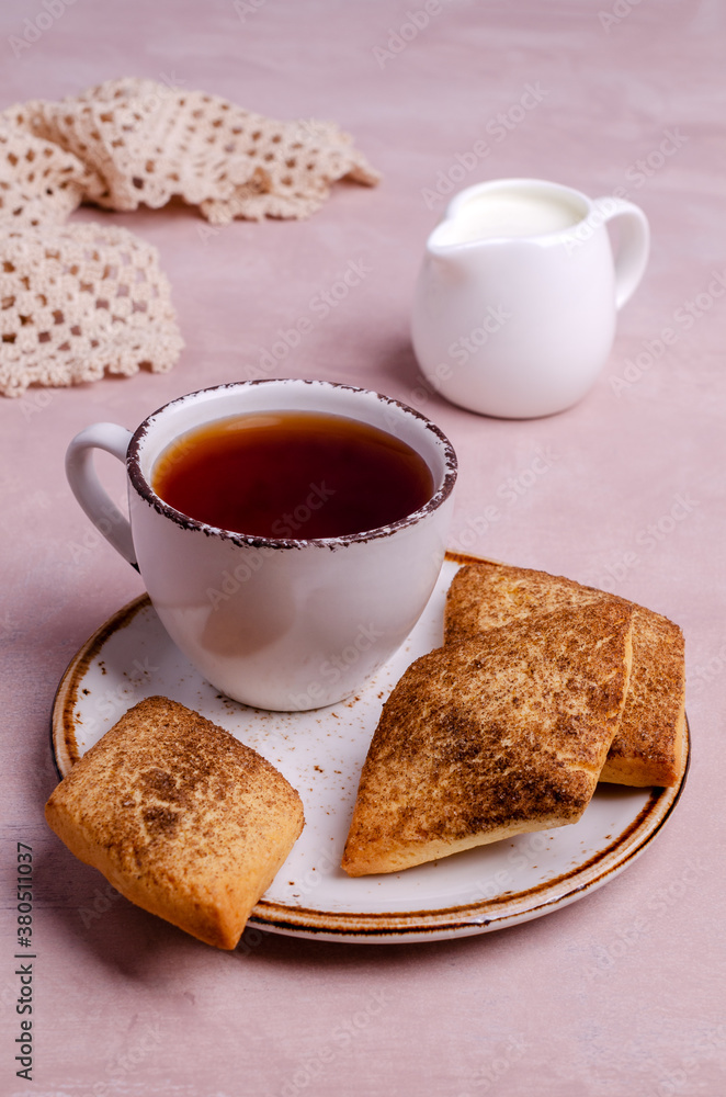 Traditional shortbread cookies with cinnamon Traditional shortbread cookies with cinnamon