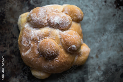 Pan de Muertos - Day of the Dead bread photo