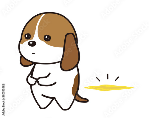 おしっこに失敗をして落ち込む子犬