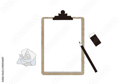 クリップボードと筆記用具と紙屑
Clipboard, writing utensils and paper scraps