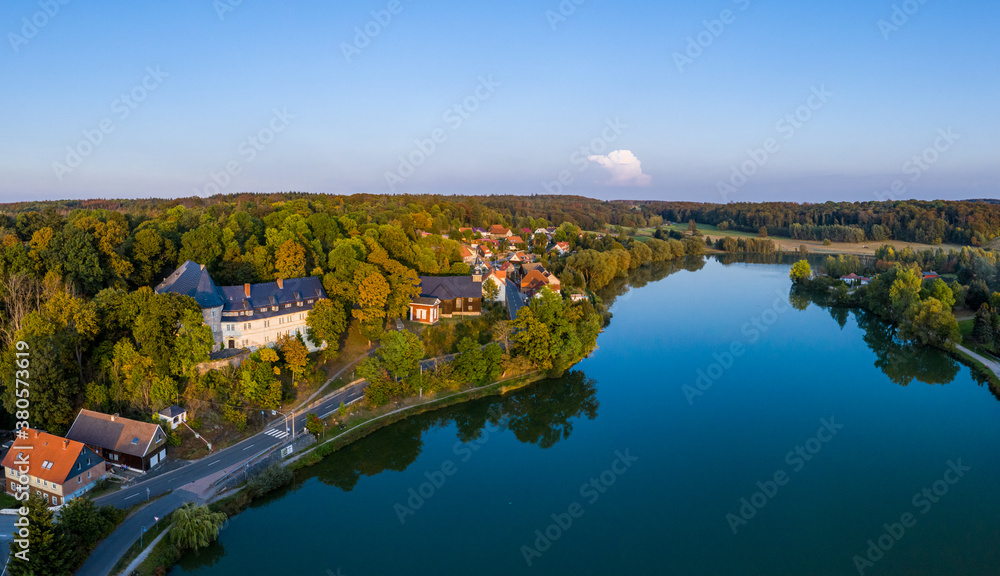 Obraz premium Luftbild Schloss Stiege Stadt Oberharz am Brocken Harz