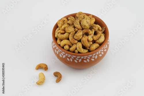 Cashews are low in sugar and rich in fiber, heart-healthy fats, and plant protein. They're also a good source of copper, magnesium, and manganese nutrients important for energy production.