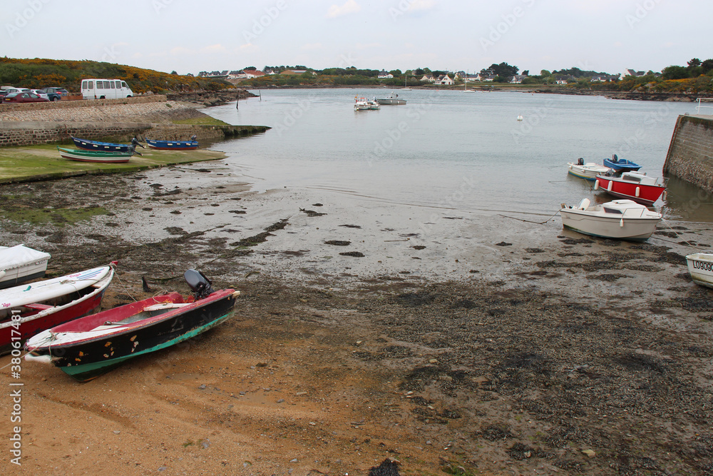atlantic coast in etel in brittany (france) atlantic coast in etel in brittany (france)