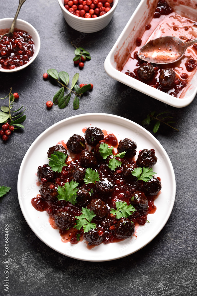 Meatballs with cranberry sauce Meatballs with cranberry sauce