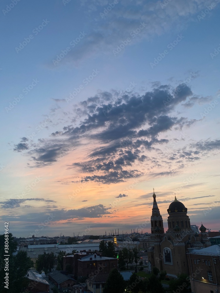 Obraz premium sunset over the city