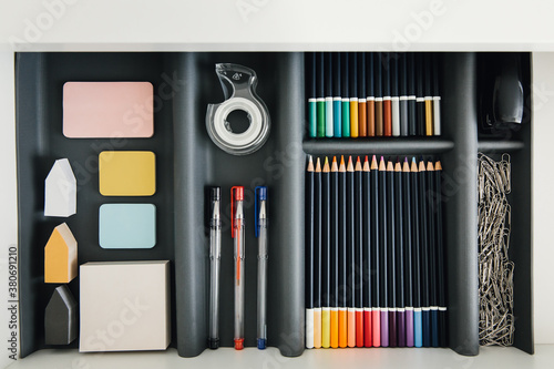 Obraz na plátně Office supplies in desktop drawer