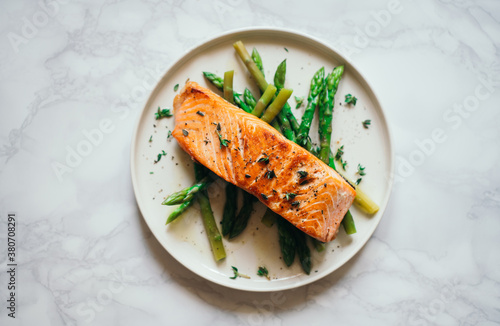 Roasted salmon with asparagus photo