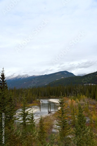 A VIEW OF THE BOW RIVER IN THE CANADIAN ROCKIES NEAR BANFF
