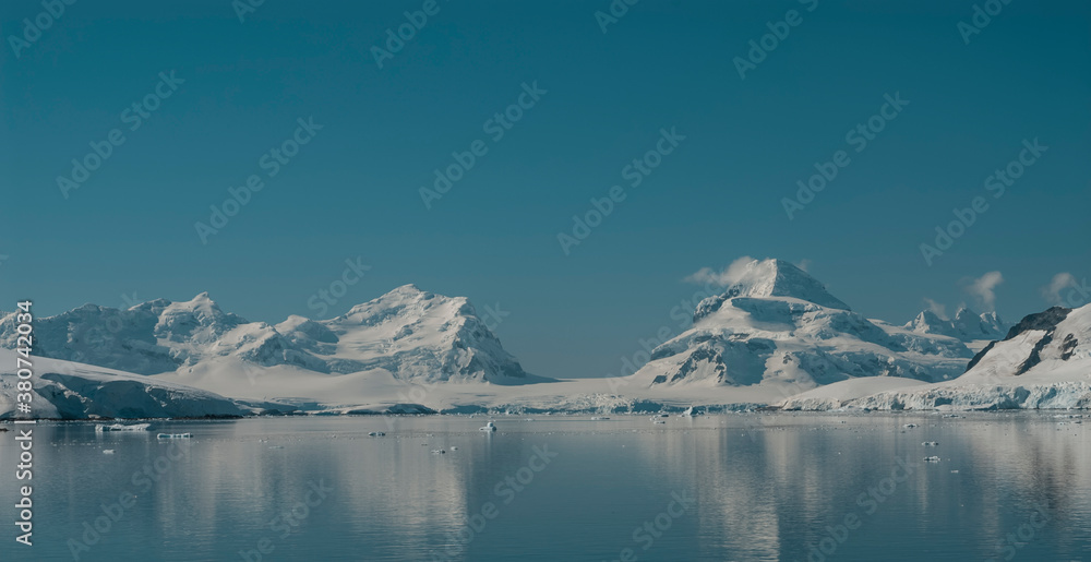 Paraiso Bay mountains landscape, Antartic Península.