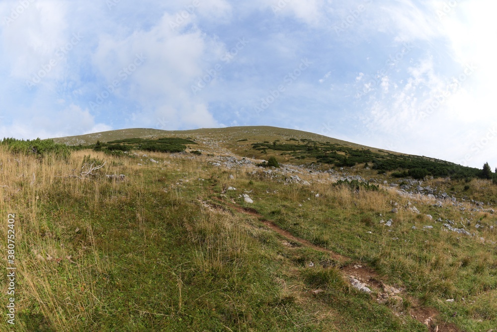 Fototapeta premium unter dem Schneeberg Gipfel