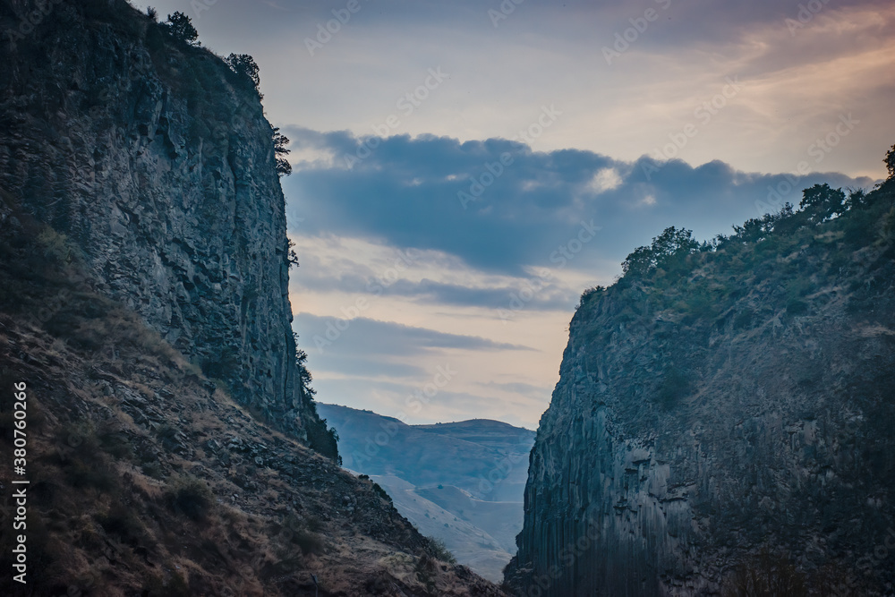 Fototapeta premium beautiful sunset over the mountains