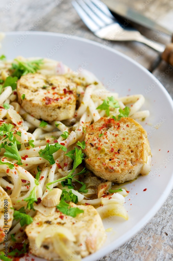 Tofu Scampi on Linguine Tofu Scampi on Linguine