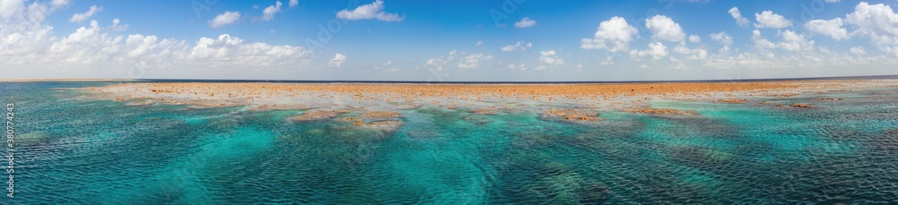 Great Barrier Reef, Queensland, Australia, one of the 7 natural wonders of the world Great Barrier Reef, Queensland, Australia, one of the 7 natural wonders of the world