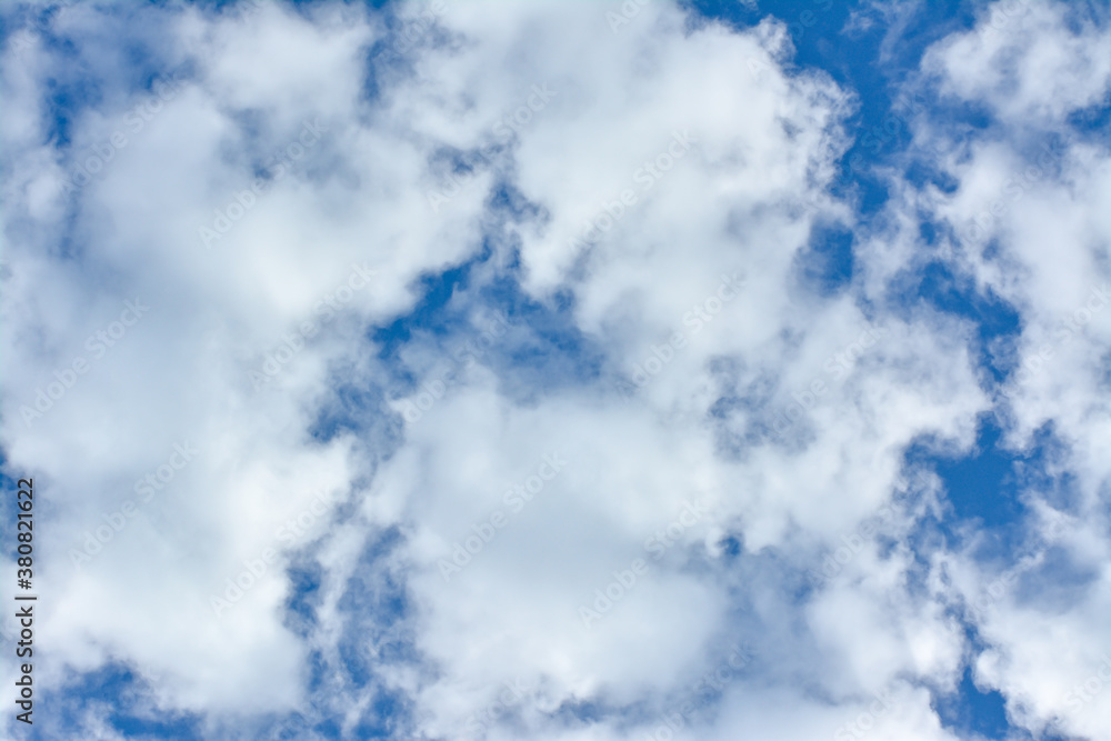 Obraz premium Beautiful sky with clouds for background