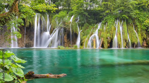 Fototapeta Naklejka Na Ścianę i Meble -  Plitvice Lakes National Park - Croatia