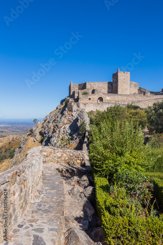 Marvao castle on the top of a mountain © Rui Vale de Sousa