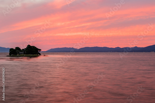 夕焼けした宍道湖 嫁ヶ島 島根県松江市 Sunset and Lake Shinji Yomegashima Shimane-ken Matsue city