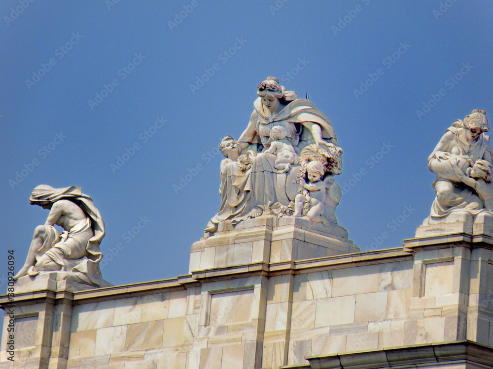 Fototapeta premium Victoria Memorial in Kolkata, which a famous landmark for the city of Calcutta