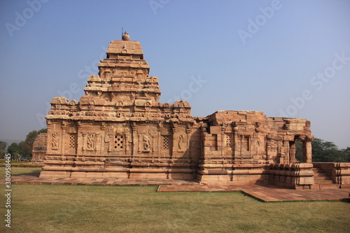 Pattadakal  Pa      adakallu or Raktapura  is a complex of Hindu and Jain temples in northern Karnataka  India . Located on bank of Malaprabha River in Bagalakote. Worled Heritage Site
