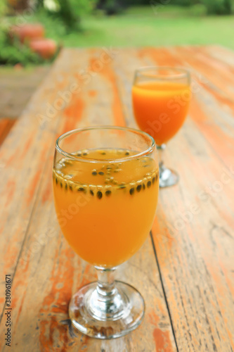orange juice and passion fruit juice