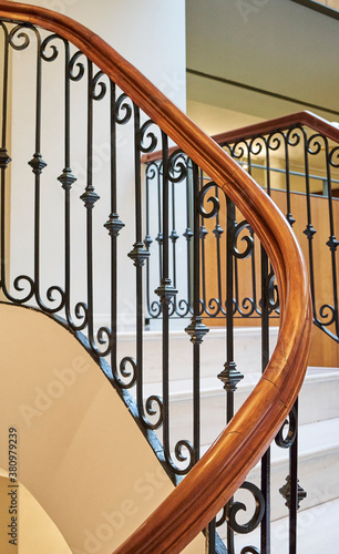 Escalera 6