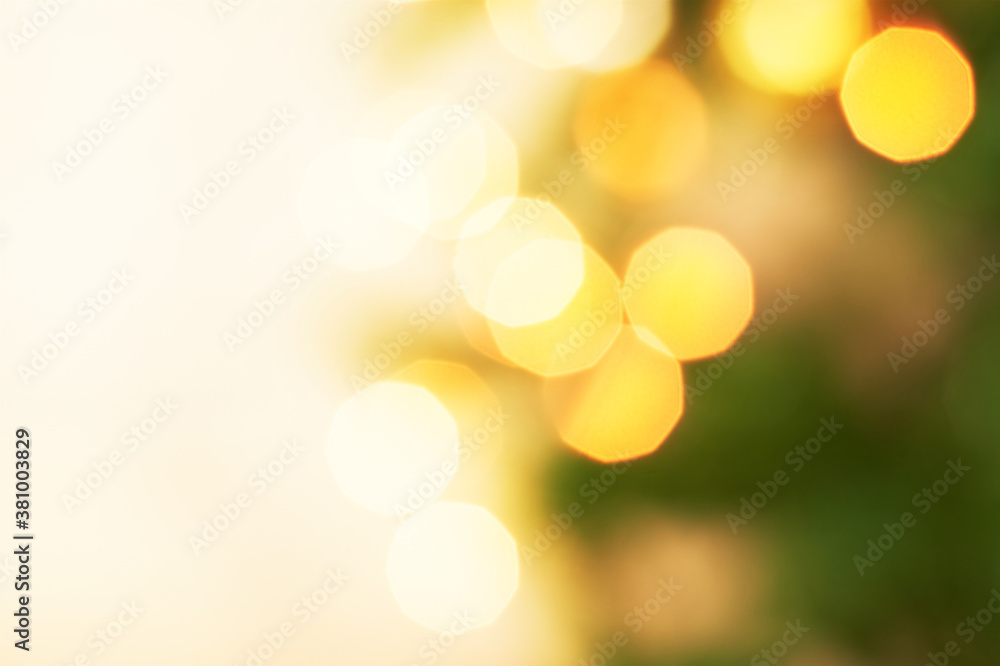 Obraz premium Yellow bokeh lights. Christmas defocused background