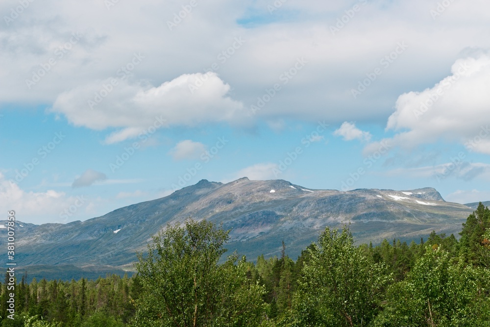 Fototapeta premium Amazing mountain view in Lapland. Stora Lulevatten area, Norrbotten, Sweden.