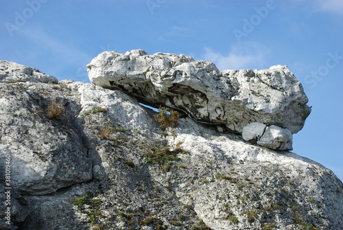 Biała skała