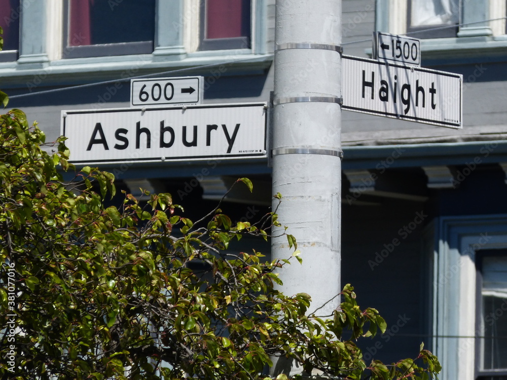 Naklejka premium Haight Ashbury sign in San Francisco - famous hippie attraction from the 60s
