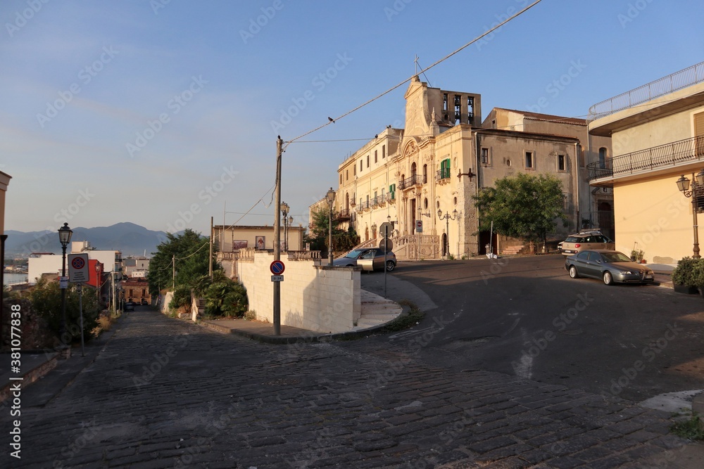 Milazzo - Scorcio del Santuario di San Francesco da Paola all'alba