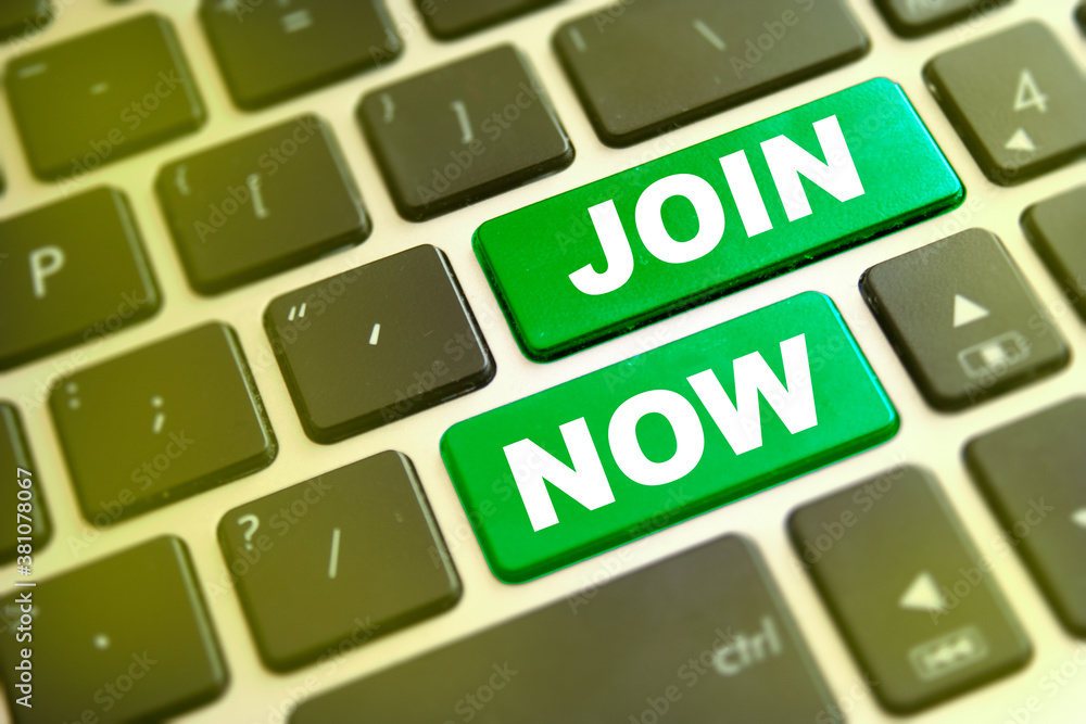 Note JOIN NOW writting on green button on computer keyboard background Note JOIN NOW writting on green button on computer keyboard background