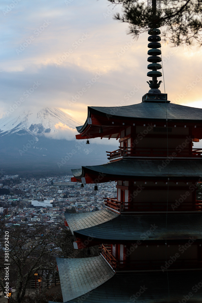 Fototapeta Vertical shot of Chureito Pagoda Fujiyoshida Japan